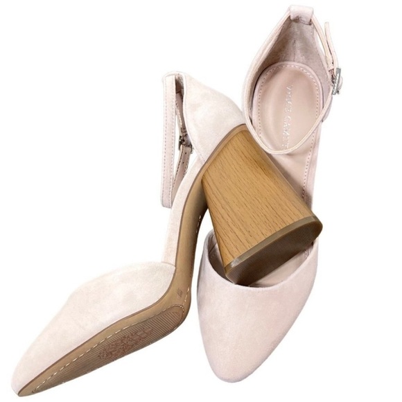 VINCE CAMUTO Addilenz Suede Heel Blush (Pale Pink) Sz 7M NIB - Picture 1 of 8